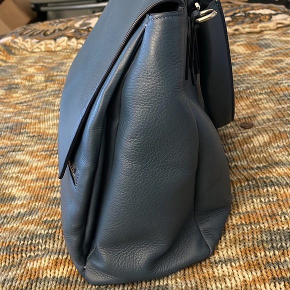 Givenchy Pandora Pure Shoulder Bag in Excellent condition - Picture 12 of 12